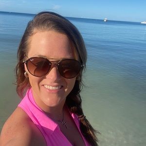 Meet your Posher, Paula